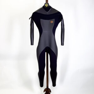 OUTLET | 国産高級ウェットスーツのDOVE