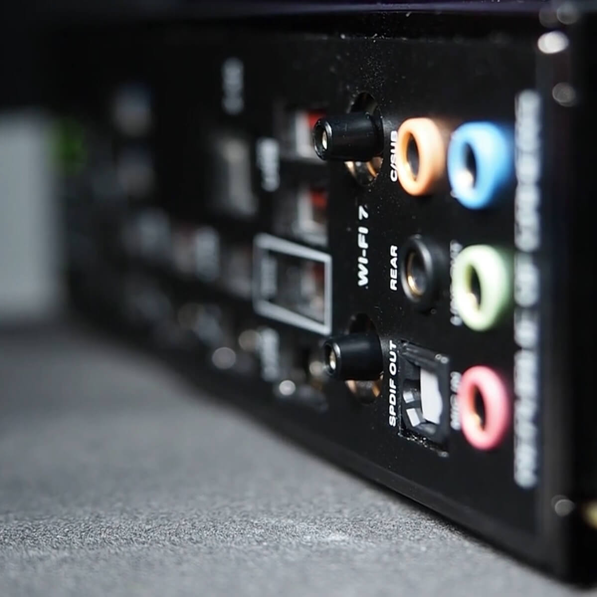 ROG STRIX Z790-F GAMING WIFI II | ROG Strix | Gaming マザーボード