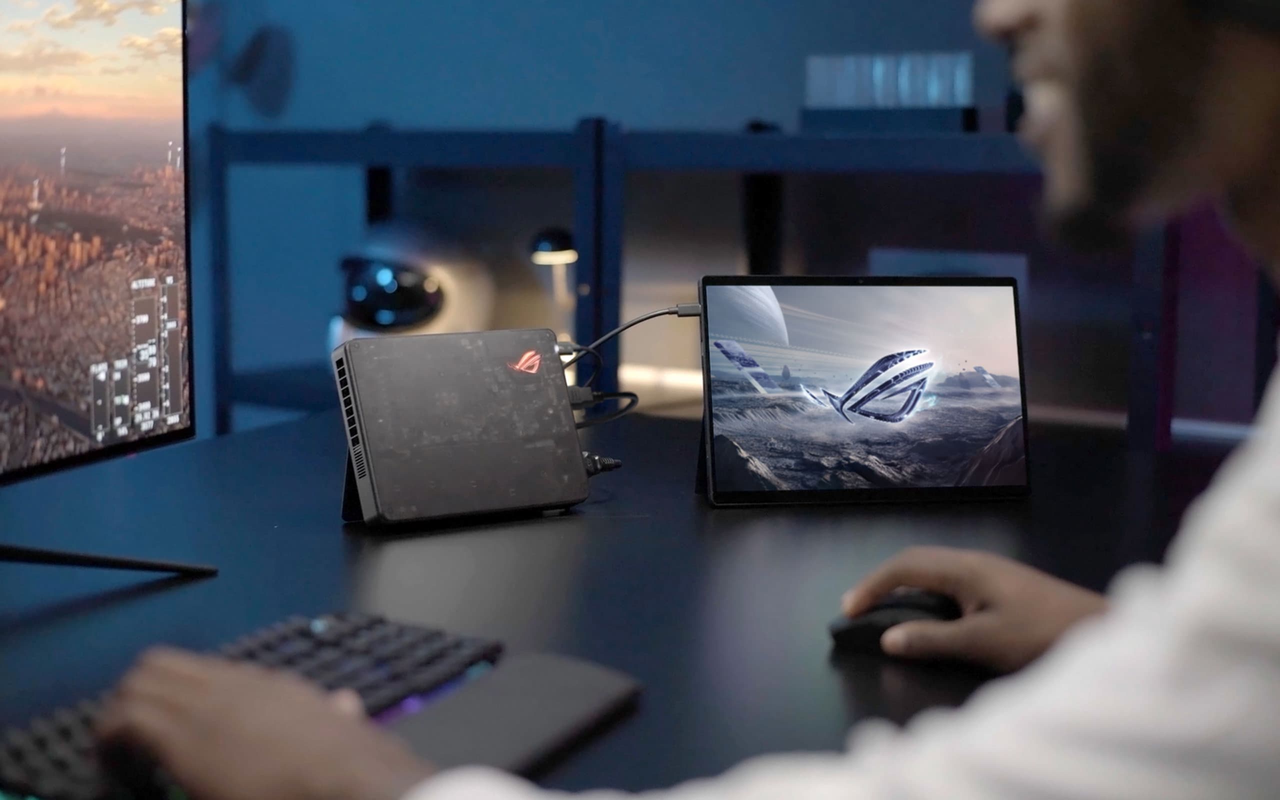 ROG XG Mobile (2025) | 外付けGPU | ROG 日本