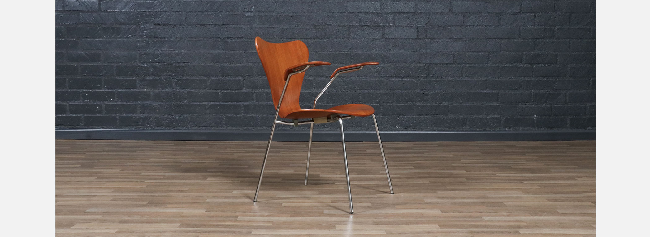 Arne Jacobsen Series-7 Teak Desk Chair for Fritz Hansen | Danish