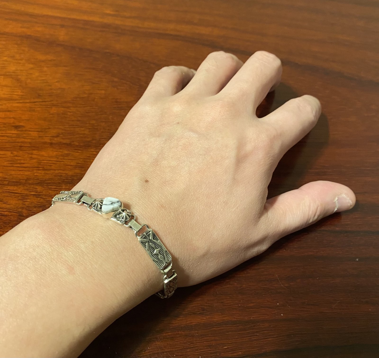 INDIAN JEWELRY NAVAJO族 HENRY MARIANO作 SILVER×WHITE BUFFALO