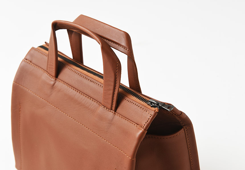 ISAAC REINA - POP UP