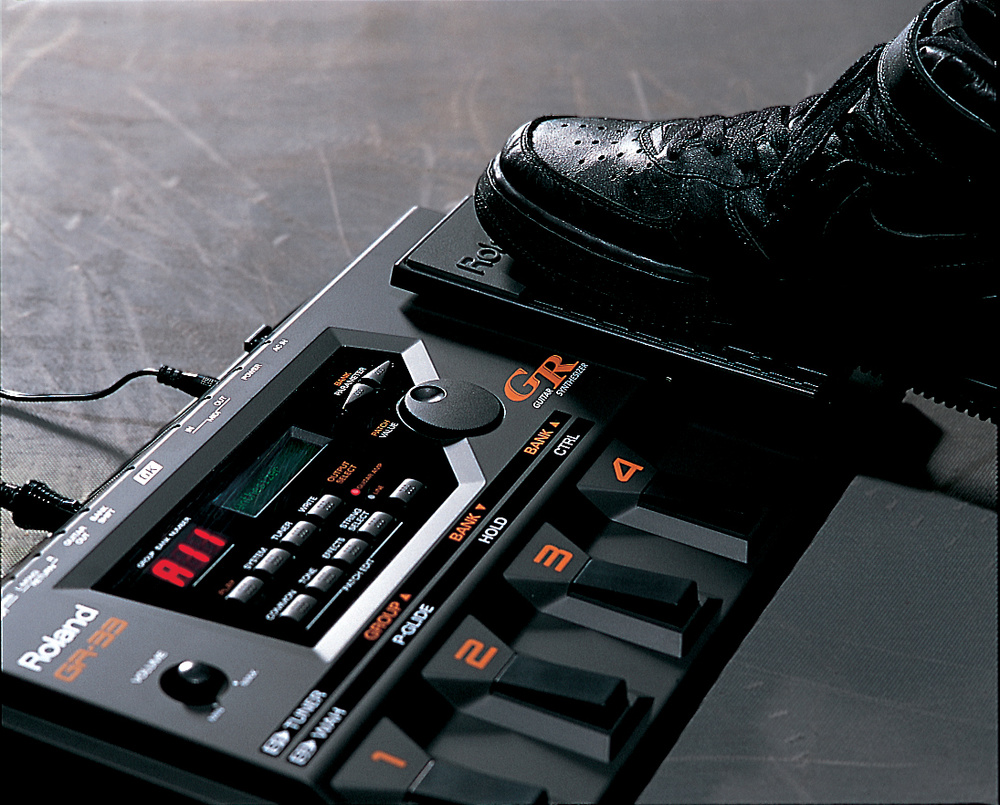 Roland GR33