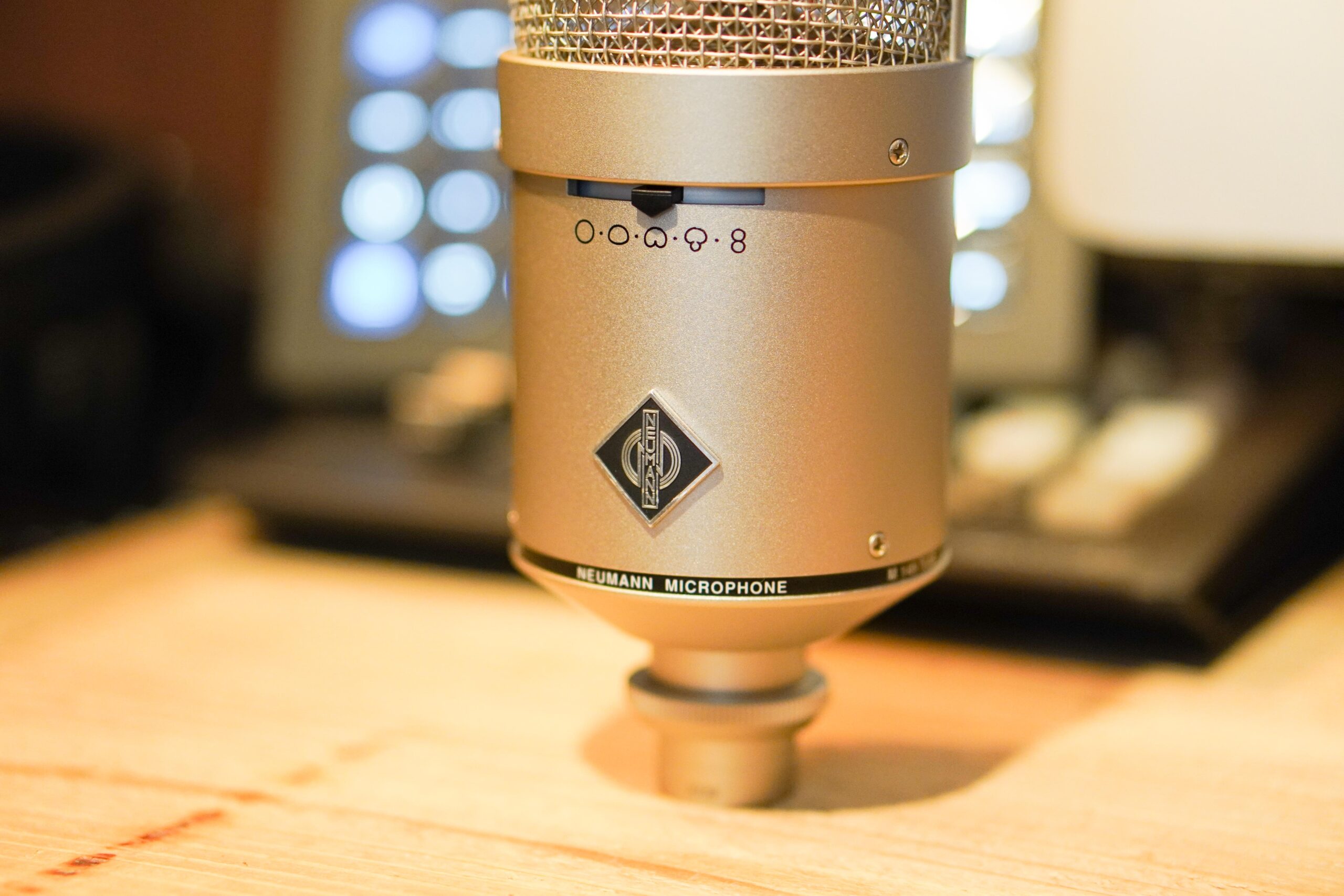 Neumann M 149 TUBE マイクの使用感レビュー。 | DTM DRIVER!