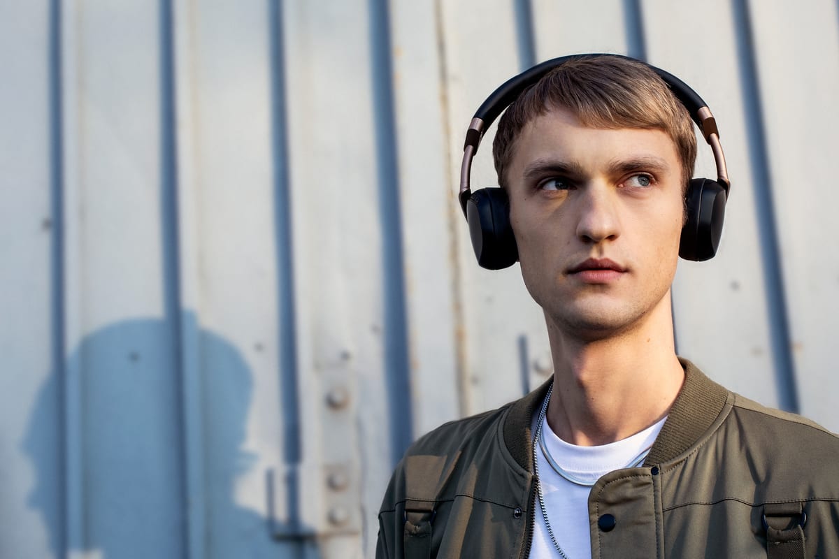 サウンドとデザインにこだわったワイヤレスヘッドホン！V-MODA「S-80