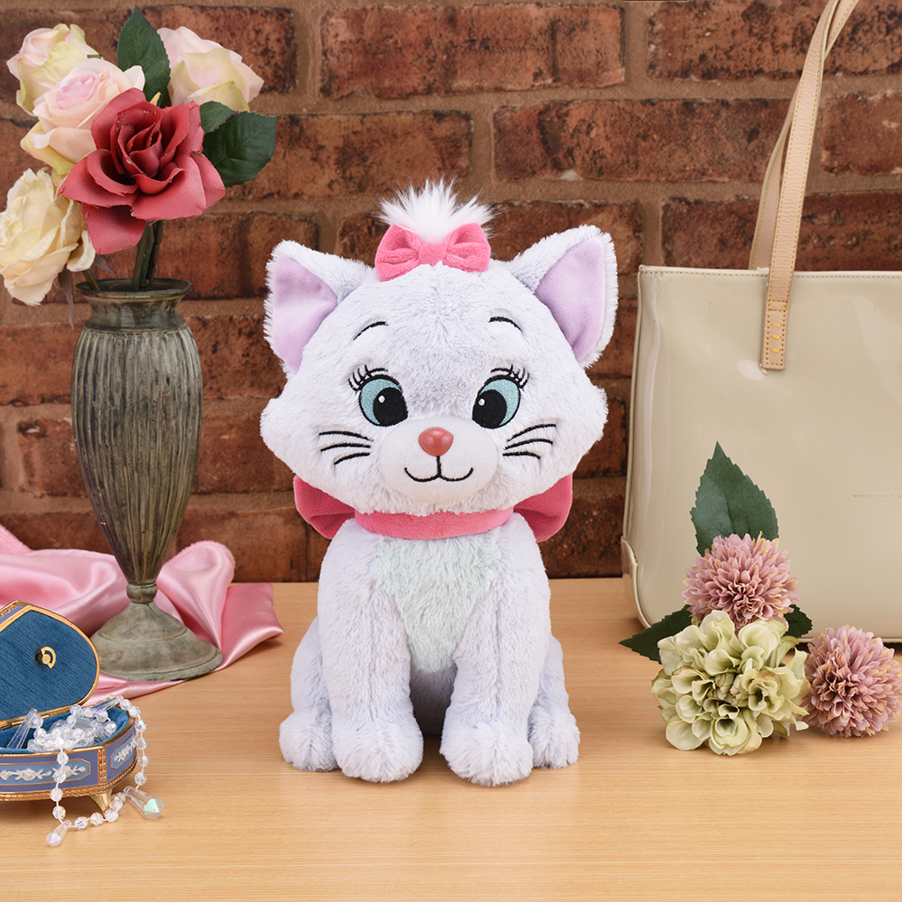 ちょこんとおすわりポーズ！セガプライズ ディズニー「マリー L