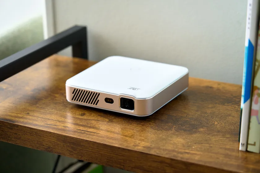 Android 13搭載でさらに進化！ホームワーキングマザー「UENO-mono 小型