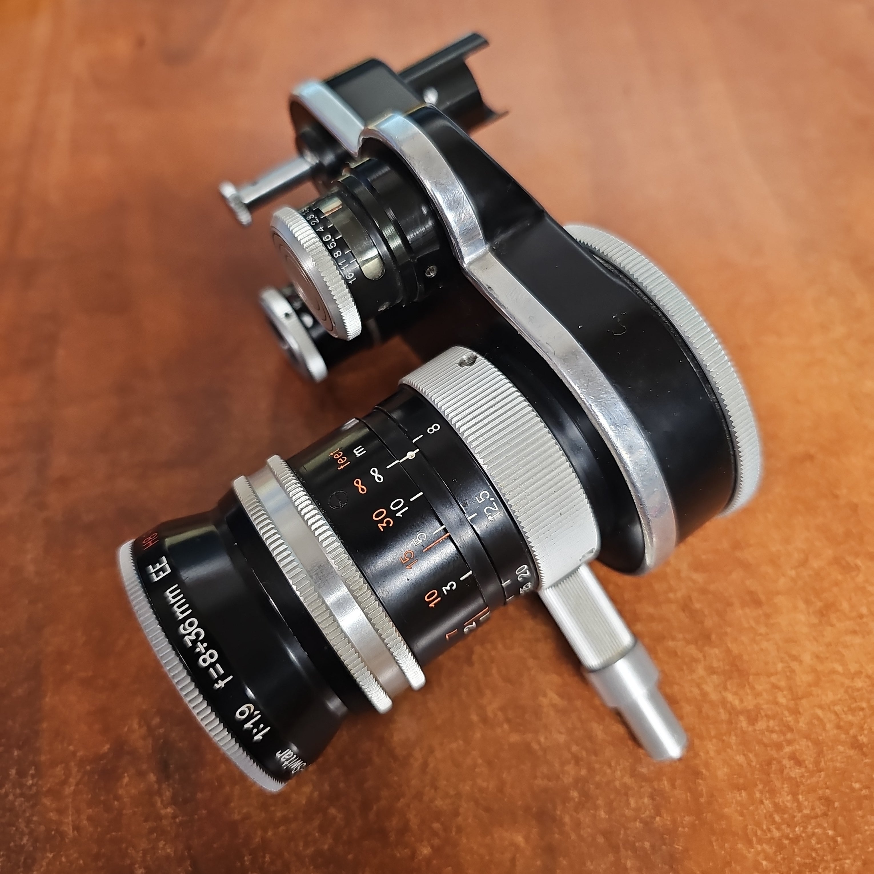 Vario Switar 8-36mm f1.9 EE H8 RX C-Mount Zoom lens S# 953123 – Du