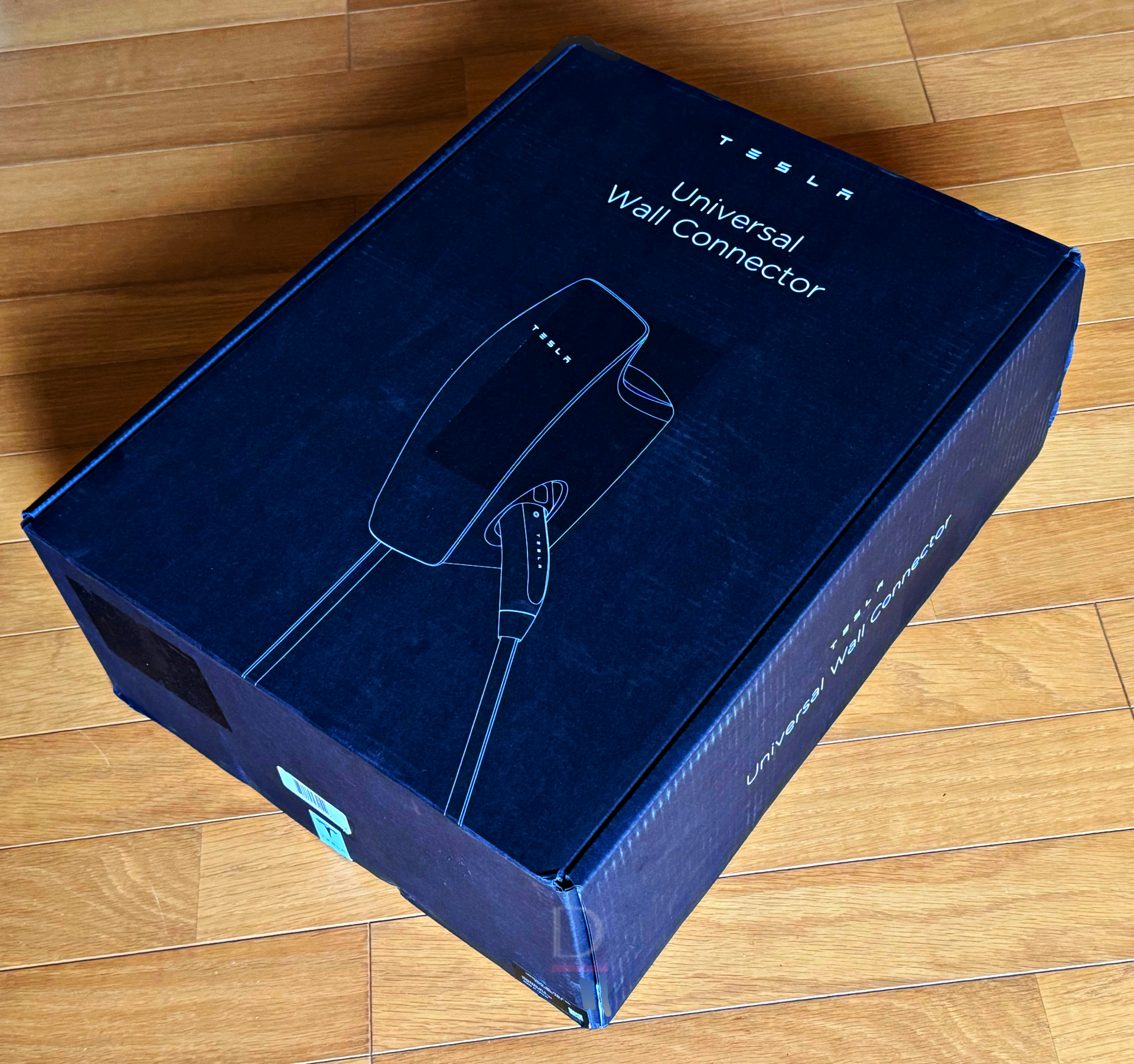 在庫あり テスラ ユニバーサル ウォールコネクター 充電器 NACS/J1772