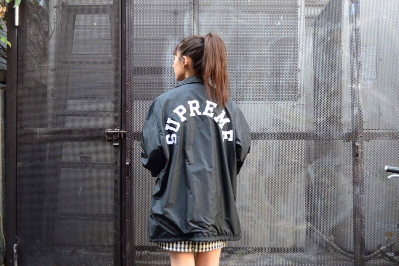 Supreme - Black アーチロゴコーチジャケット - dude online