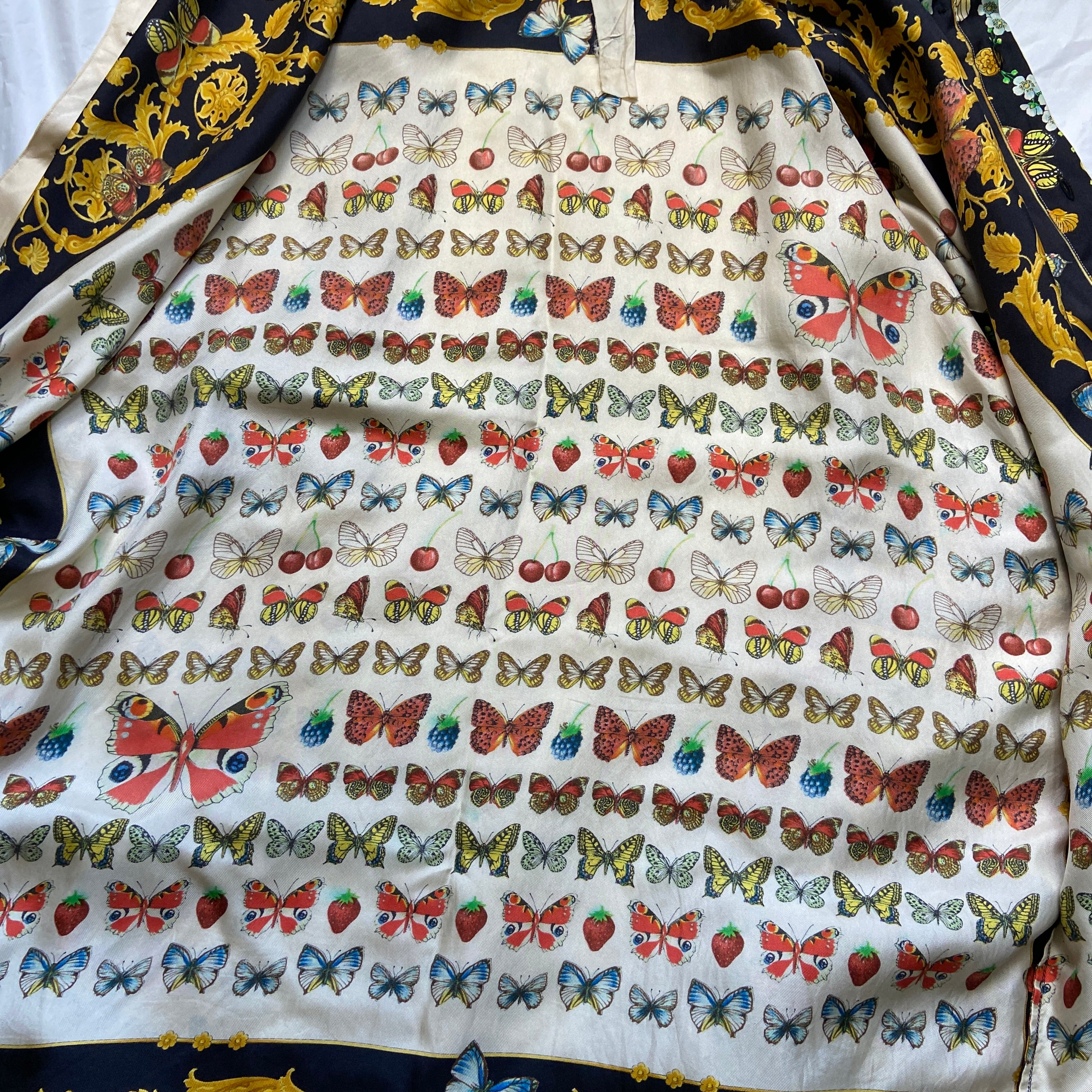 Gianni versace ss1995 butterfly print silk shirt – Dusty Archive