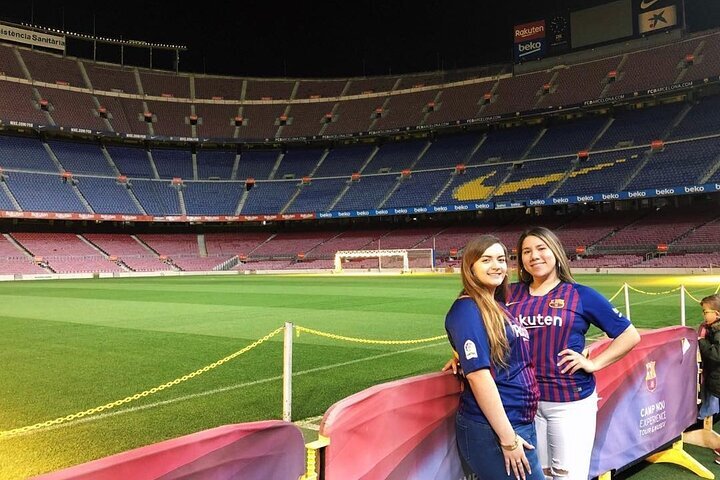 2026 FC バルセロナ ミュージアムとスタジアム ツアーでのカンプ ノウ