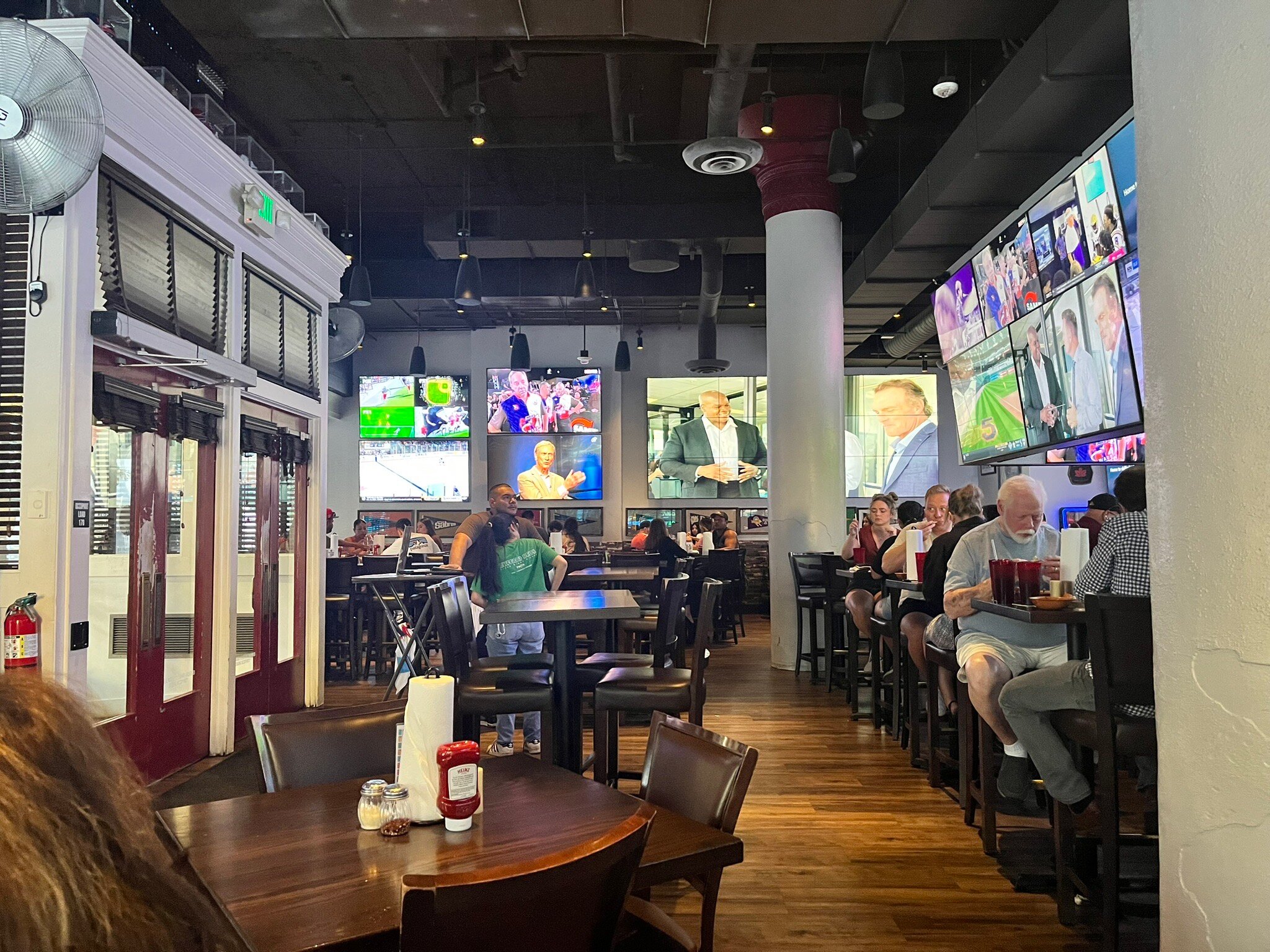 BUFFALO BROS, Fort Worth - Downtown Fort Worth - Photos