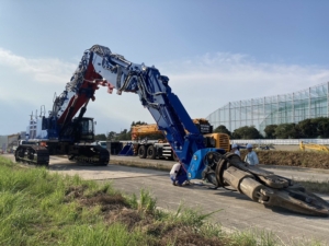 オカダアイヨン社製サイレントTSRCクラッシャー《TSRC-1700V》納入しま