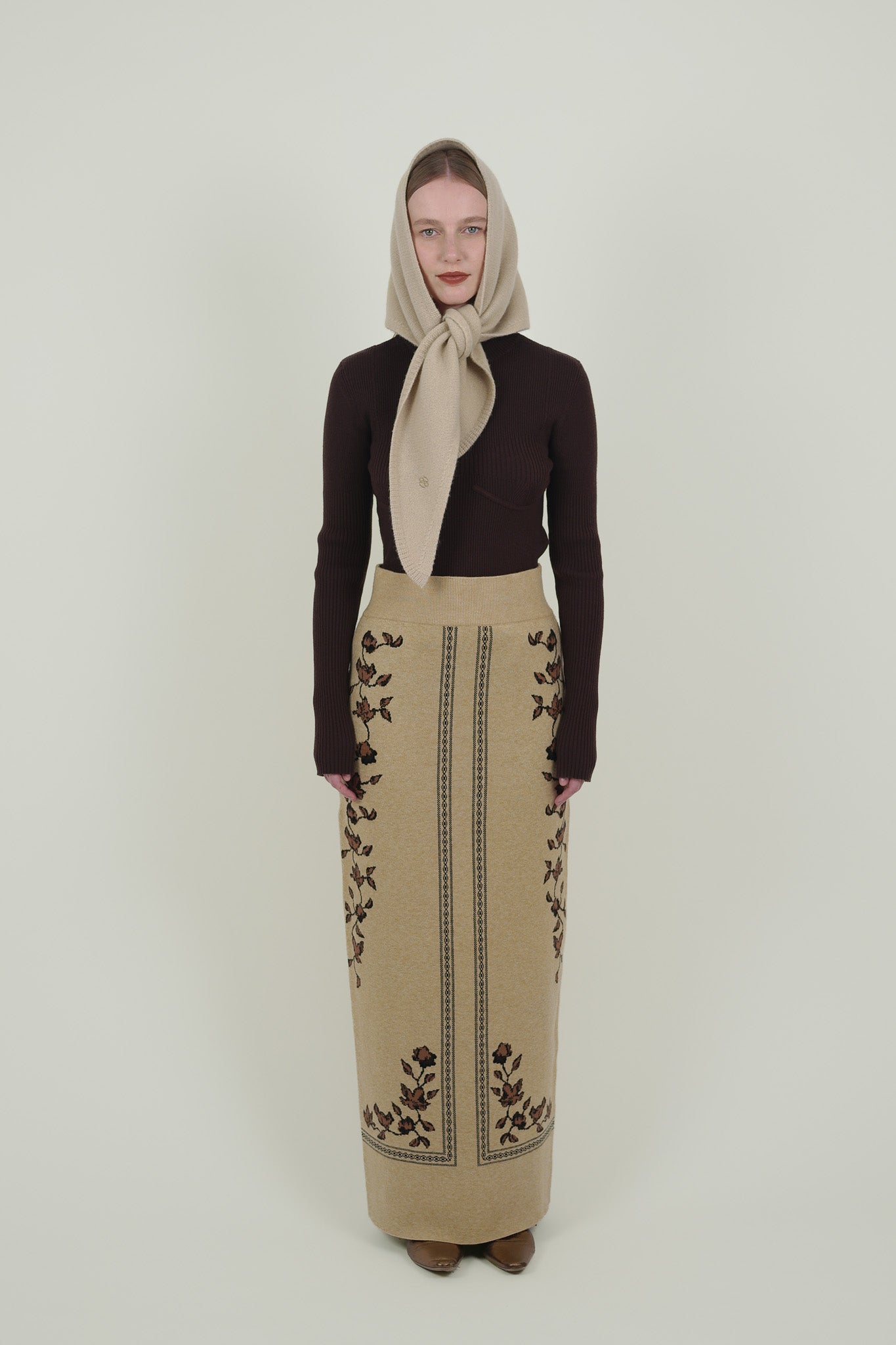 BUSTIER LINE RIB KNIT 【brown collection】