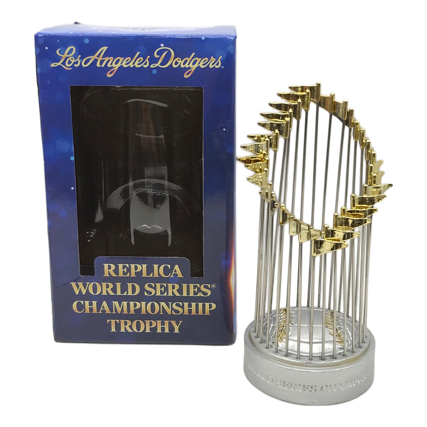 World Champions 2024 ドジャース トロフィー レプリカ｜トレファクONLINE