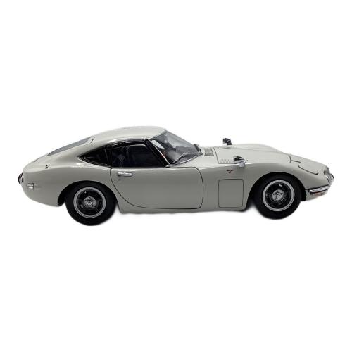 EBBRO (エブロ) モデルカー 1/24 TOYOTA 2000GT(ホワイト)｜トレファク