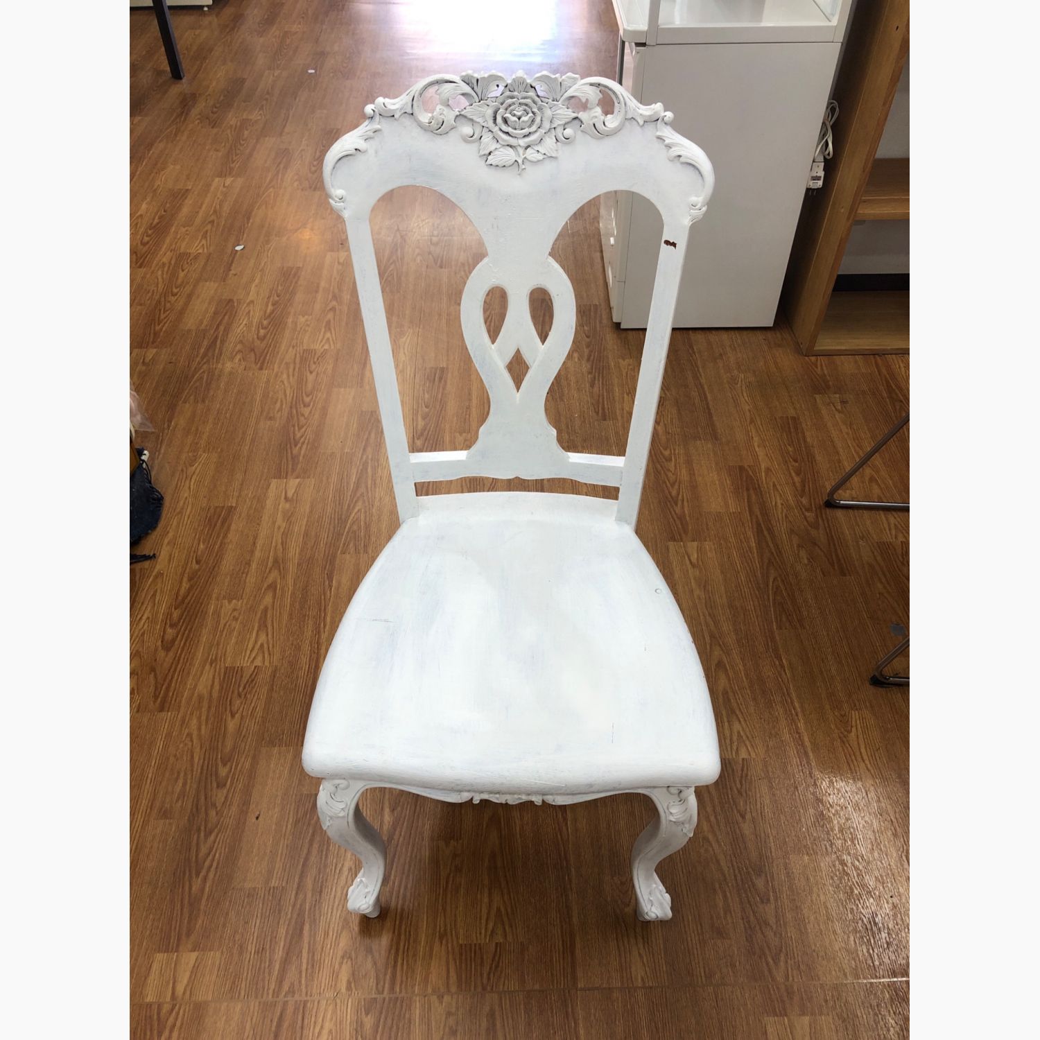 ロココ調ダイニングチェアー ホワイト 猫脚｜トレファクONLINE