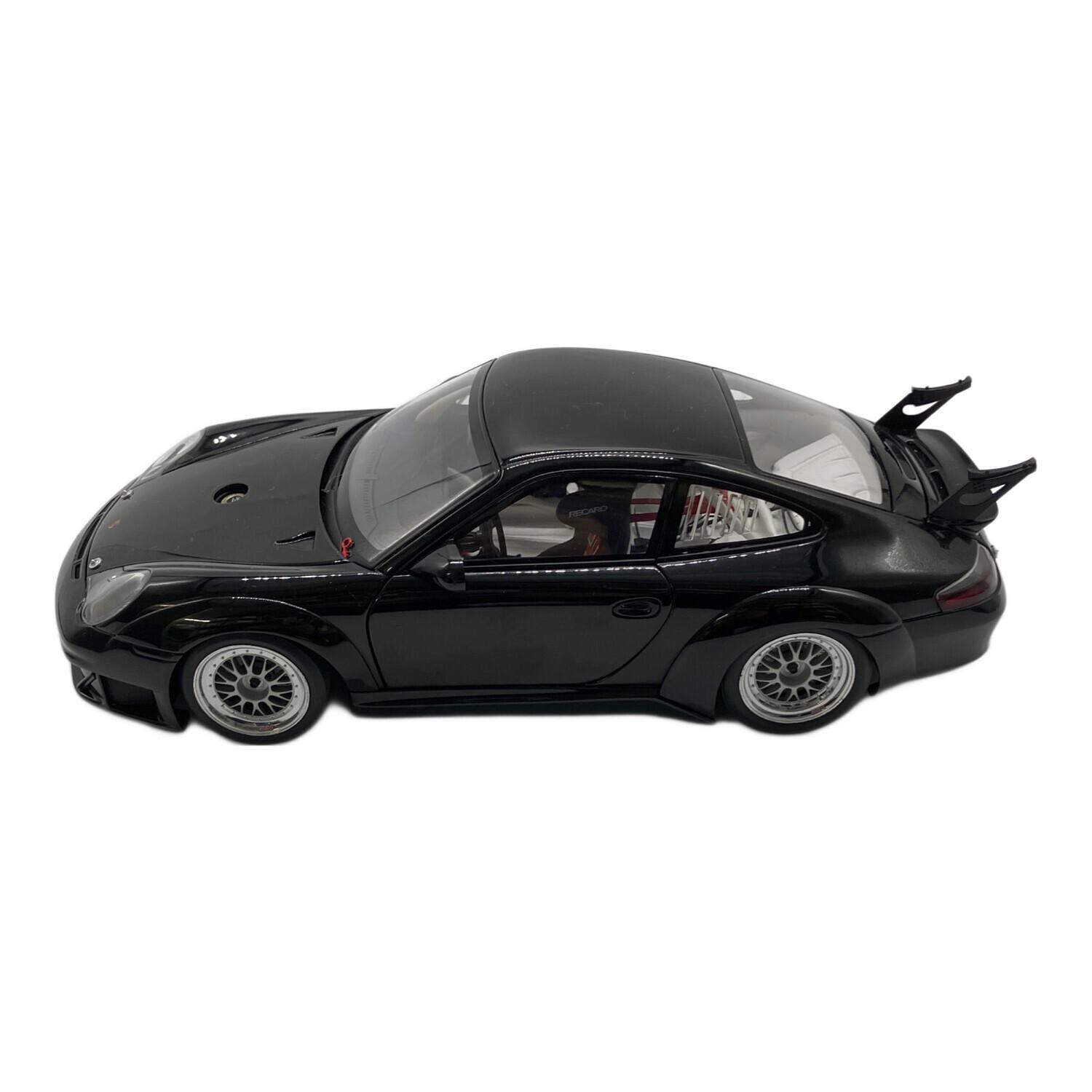 AUTOart 1/18 ポルシェ 911 (997) フィギュア｜トレファクONLINE