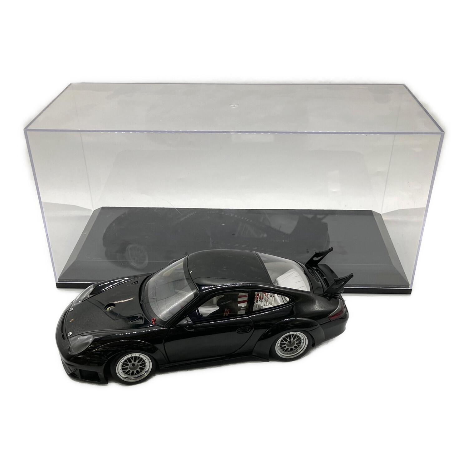 AUTOart 1/18 ポルシェ 911 (997) フィギュア｜トレファクONLINE