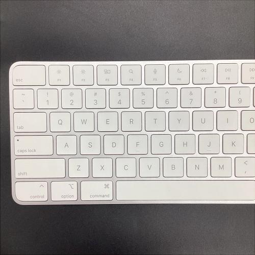 Apple (アップル) Magic Keyboard with Touch ID（US配列）（マジック