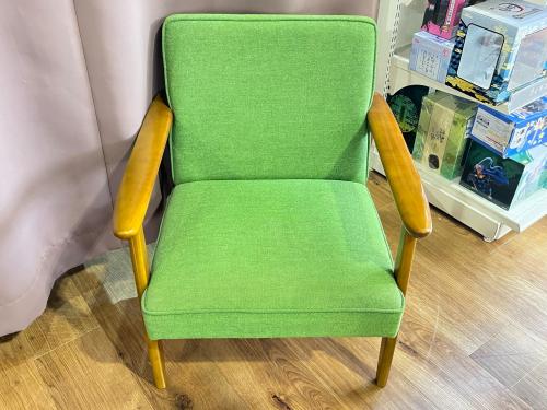 カリモク60 (カリモクロクマル) 1人掛けソファー グリーン W36180GW 布