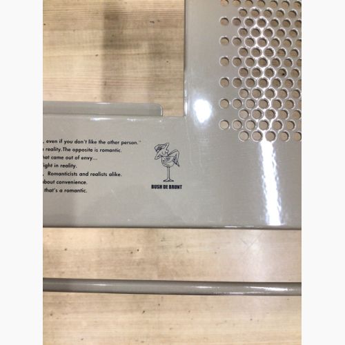 bush de BRUNT (ブラント) アウトドアテーブル タンカラー REALIST