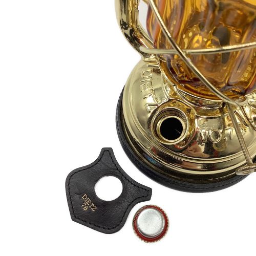 DIETZ (デイツ) オイルランタン 真鍮製ベイルハンドル・ボトムカバー