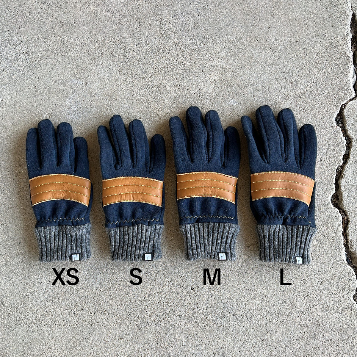 KURODA クロダ 男性用 キャンプグローブ MAMBA 〔手囲いサイズ：22/23