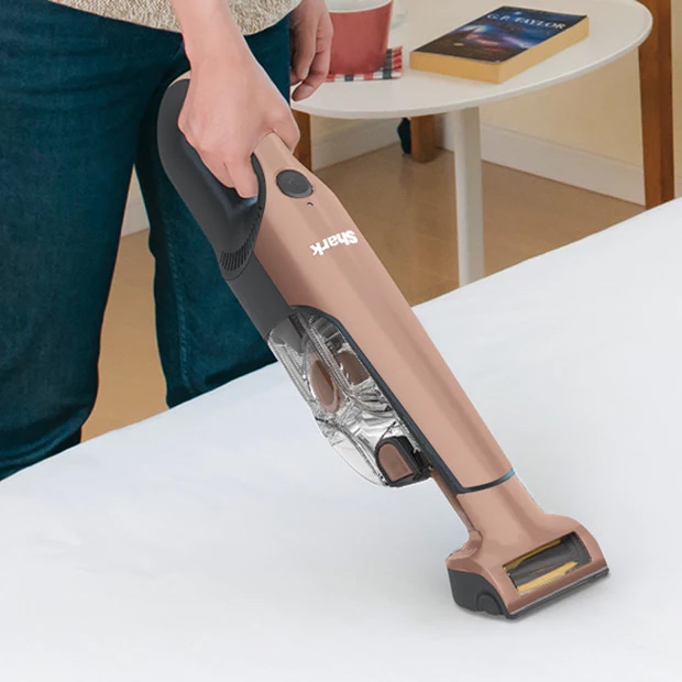 Shark 充電式サイクロンスティッククリーナー ブルージーン CH966JBJ