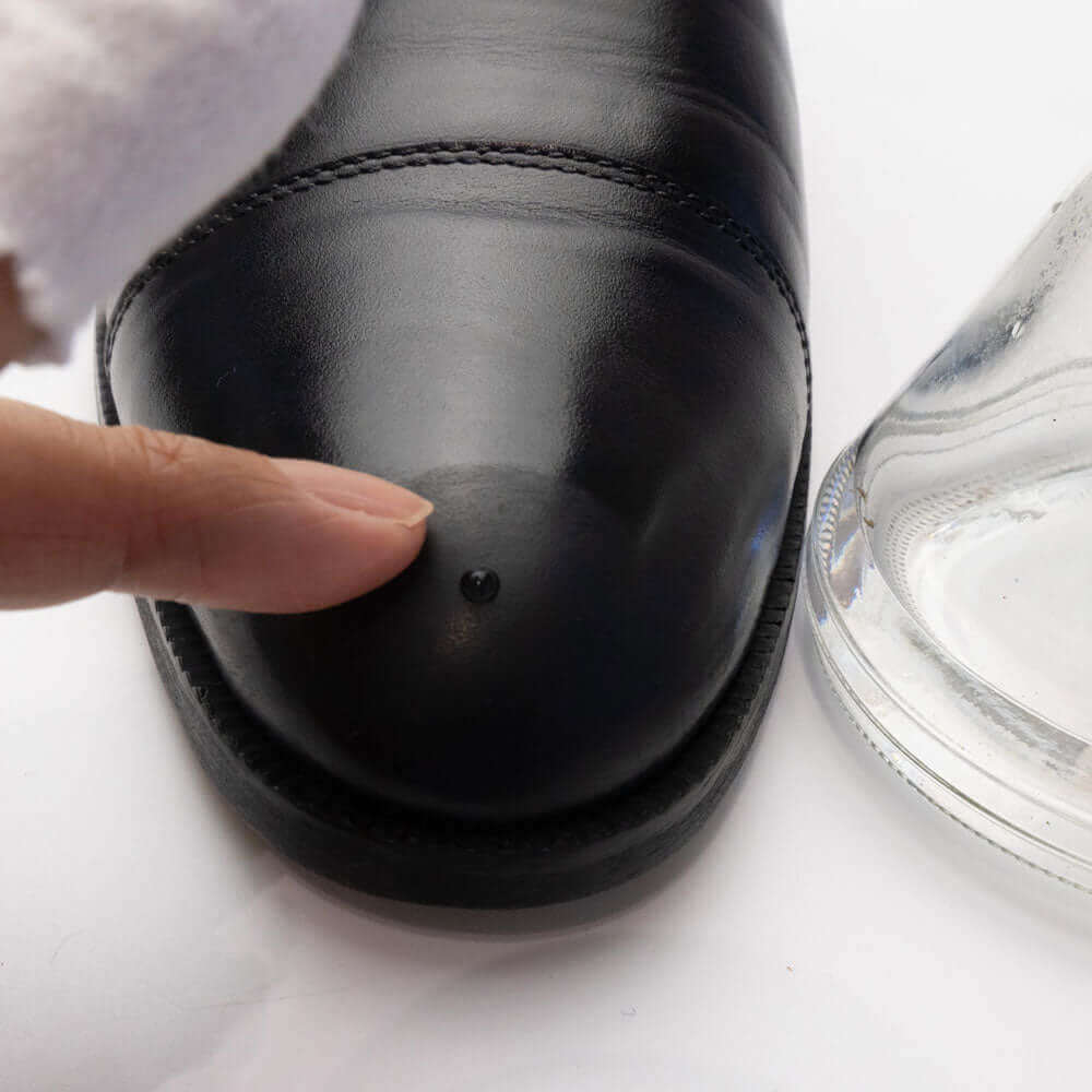 KIWI シューポリッシュ 中缶 黒｜鏡面磨き、ハイシャイン仕上げ用