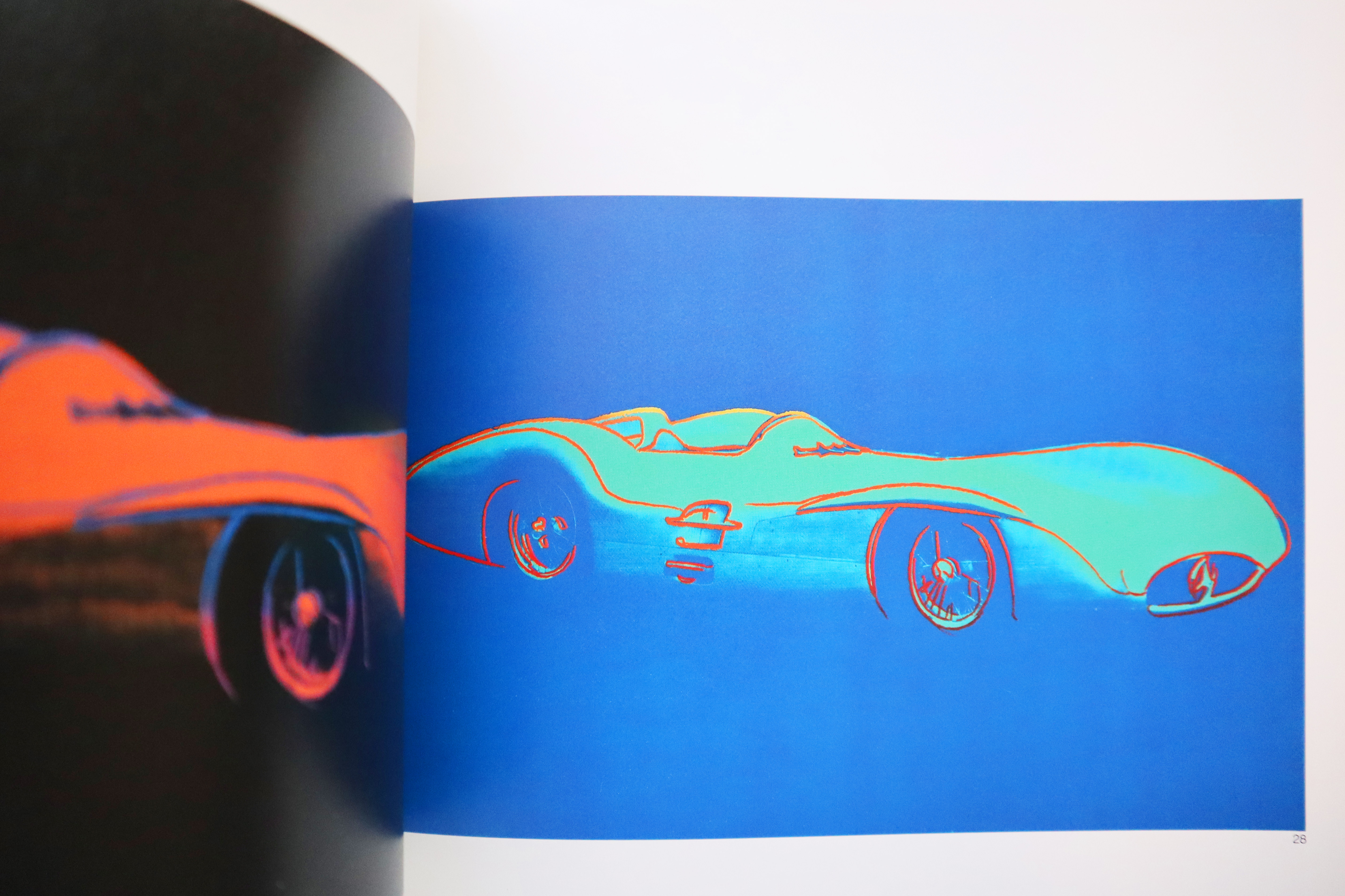 カラフルな車がずらーっと。アンディーウォーホル遺作展 CARS | egasuki