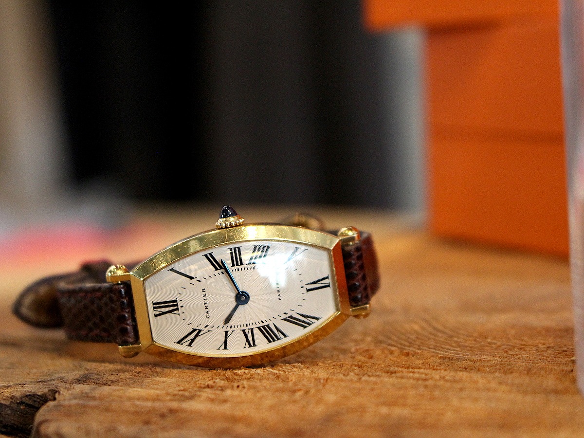 カルティエ/トノーSM/ギョーシェPARISダイヤル/18KYG/手巻き/Cal78-1