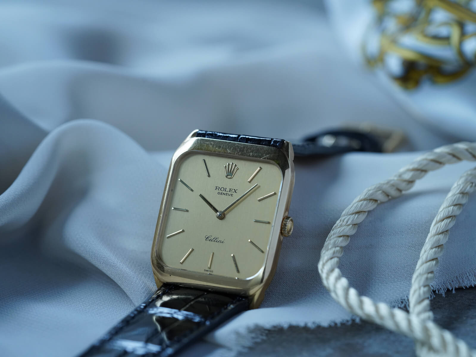 ロレックス/チェリーニ/スクエアケース/ゴールドダイヤル/Rolex