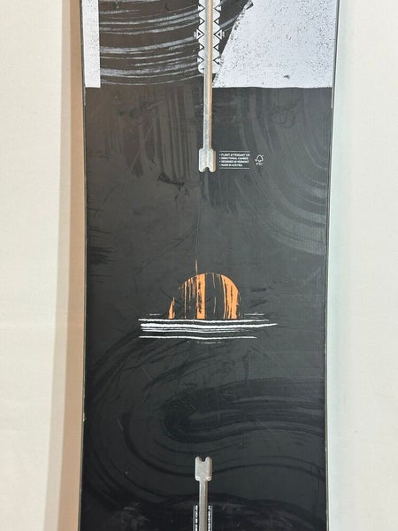 2329 Burton Flight Attendant Directional Camber Mens Snowboard