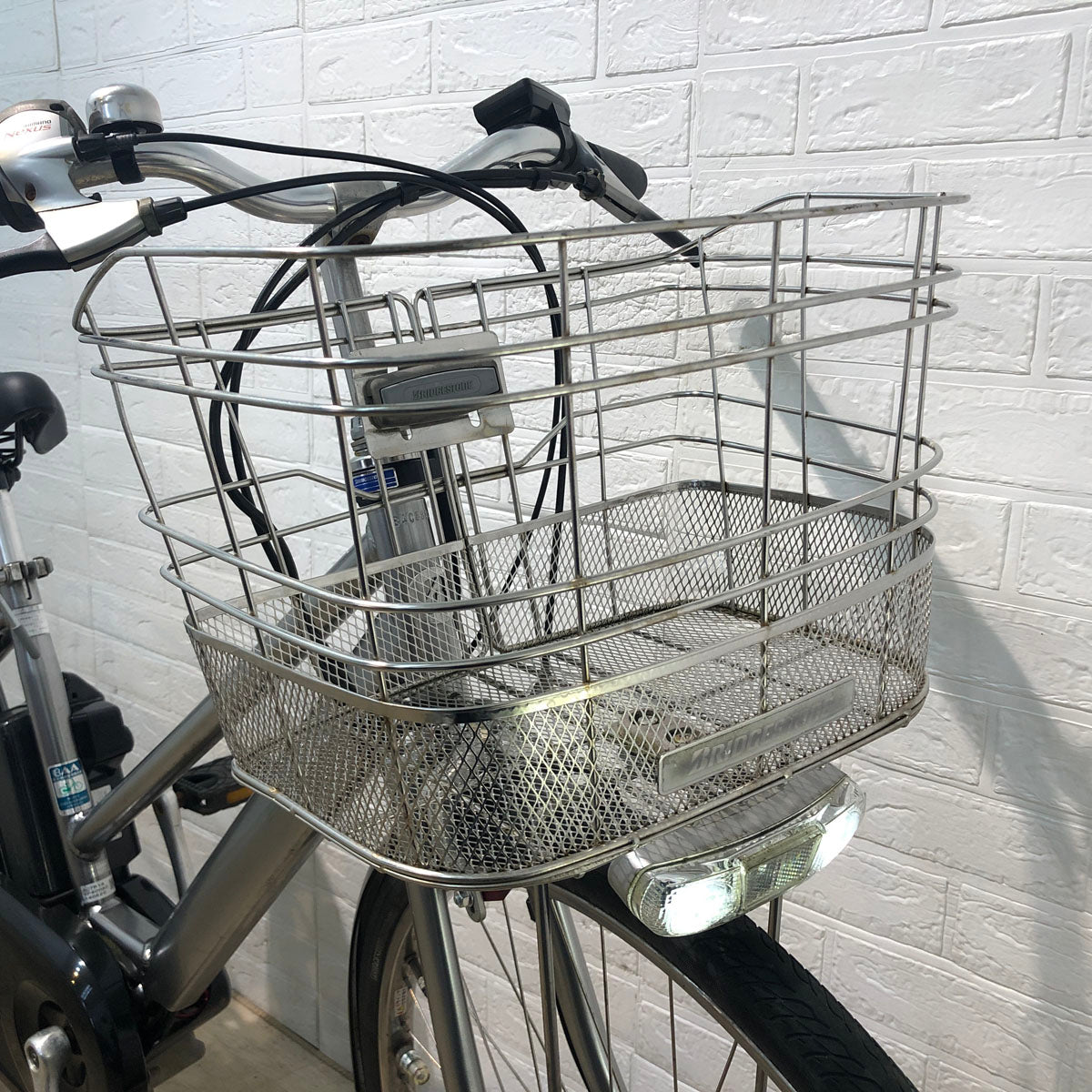 中古電動自転車 ブリヂストン ACL ロイヤル 8 シルバー 27インチ YW087