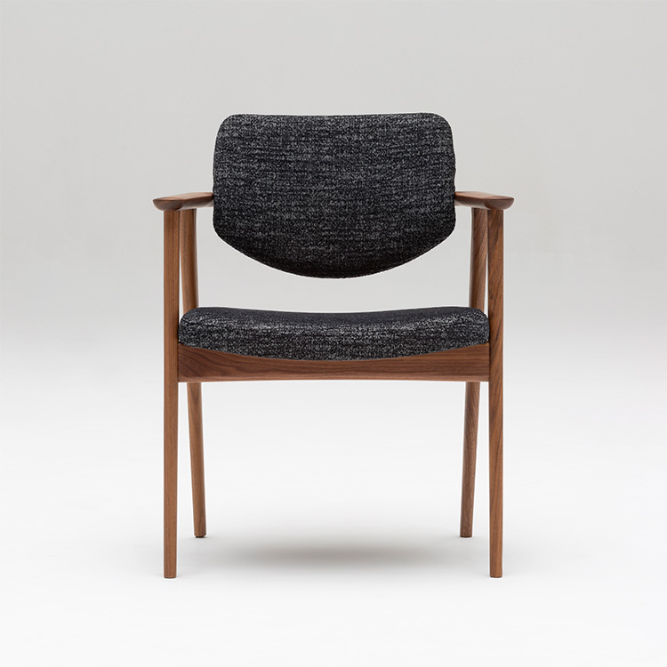 ショートアームチェア CW6801(レギュラーシート) ブラック