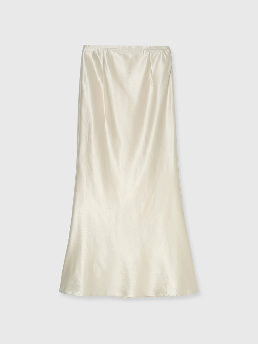 レザーライクサテンマーメイドスカート