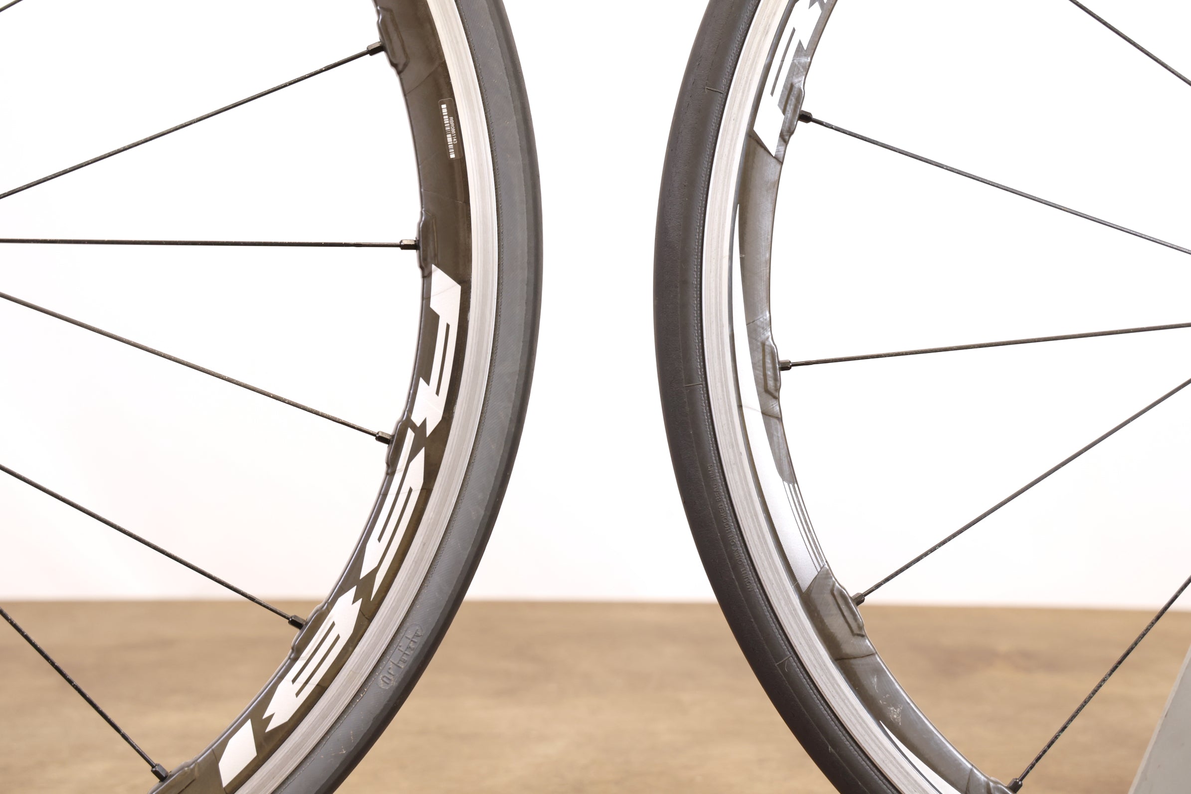 Shimano WH-RS81 C35 Carbon Alloy Clincher Rim Brake Wheelset 11