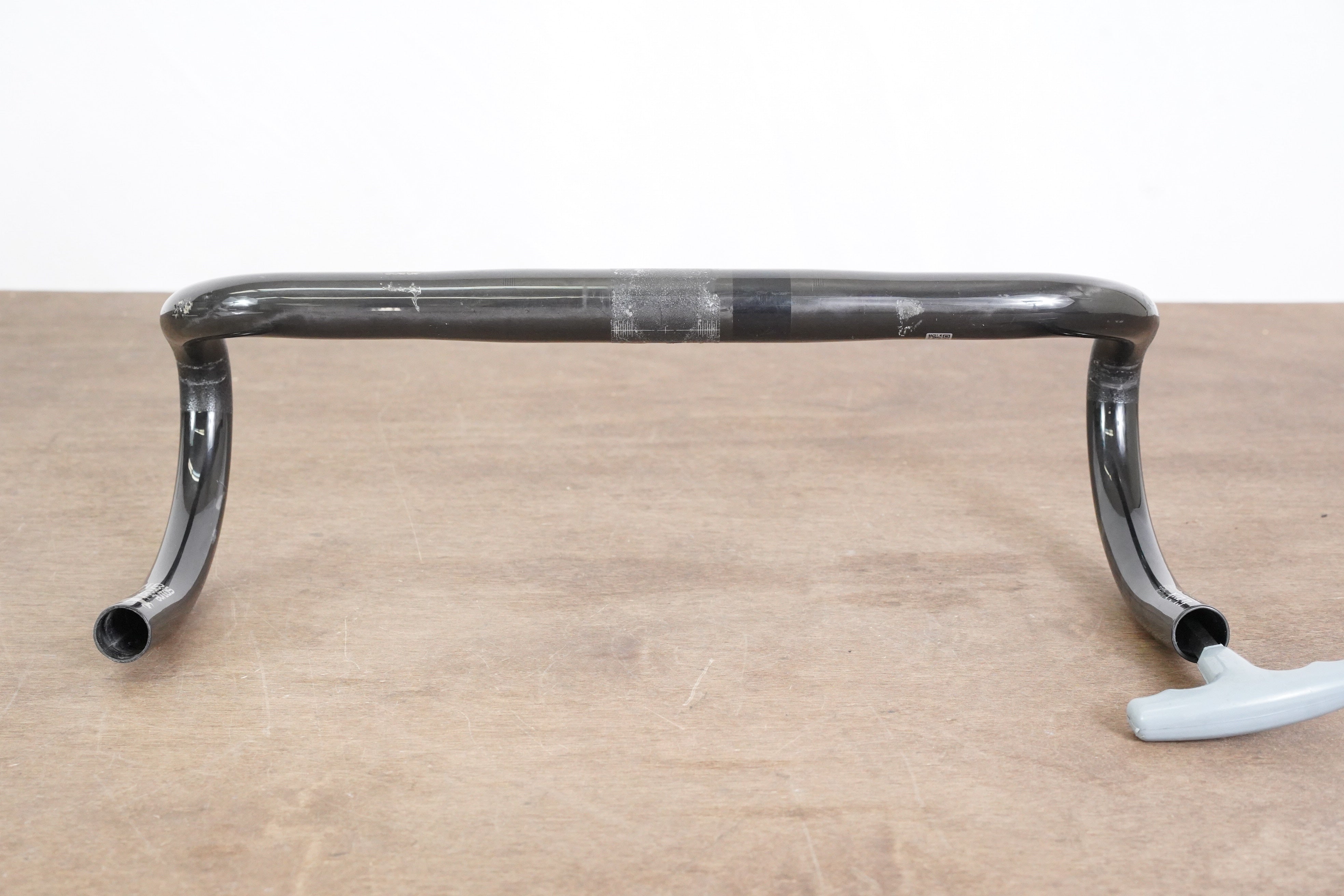 fizik CYRANO R1 c-c420 カーボンハンドル fizik CYRANO R1 c-c420