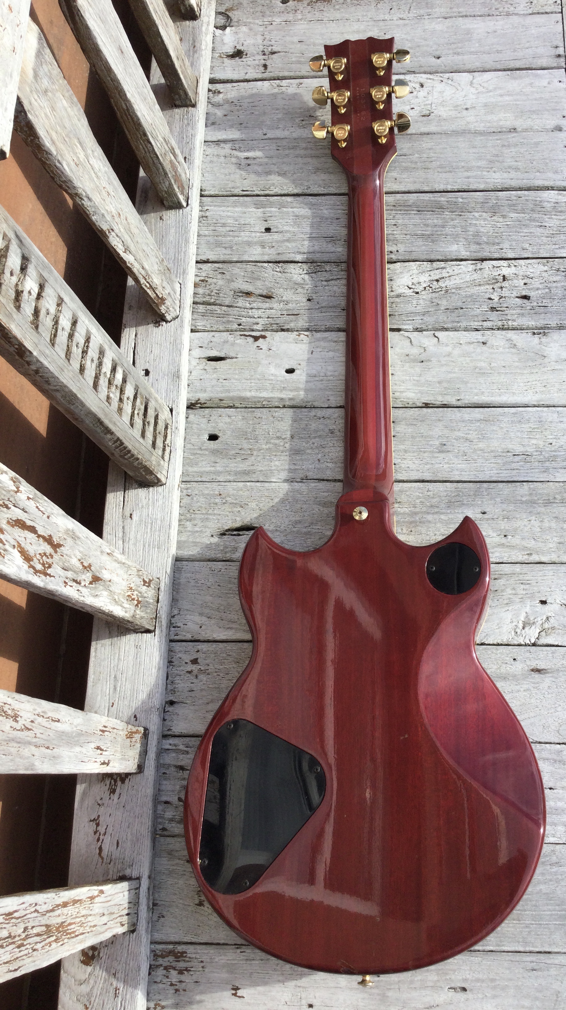 Yamaha SG-1000 (Cherry Sunburst, 1981) | My Pile of Guitars & Basses