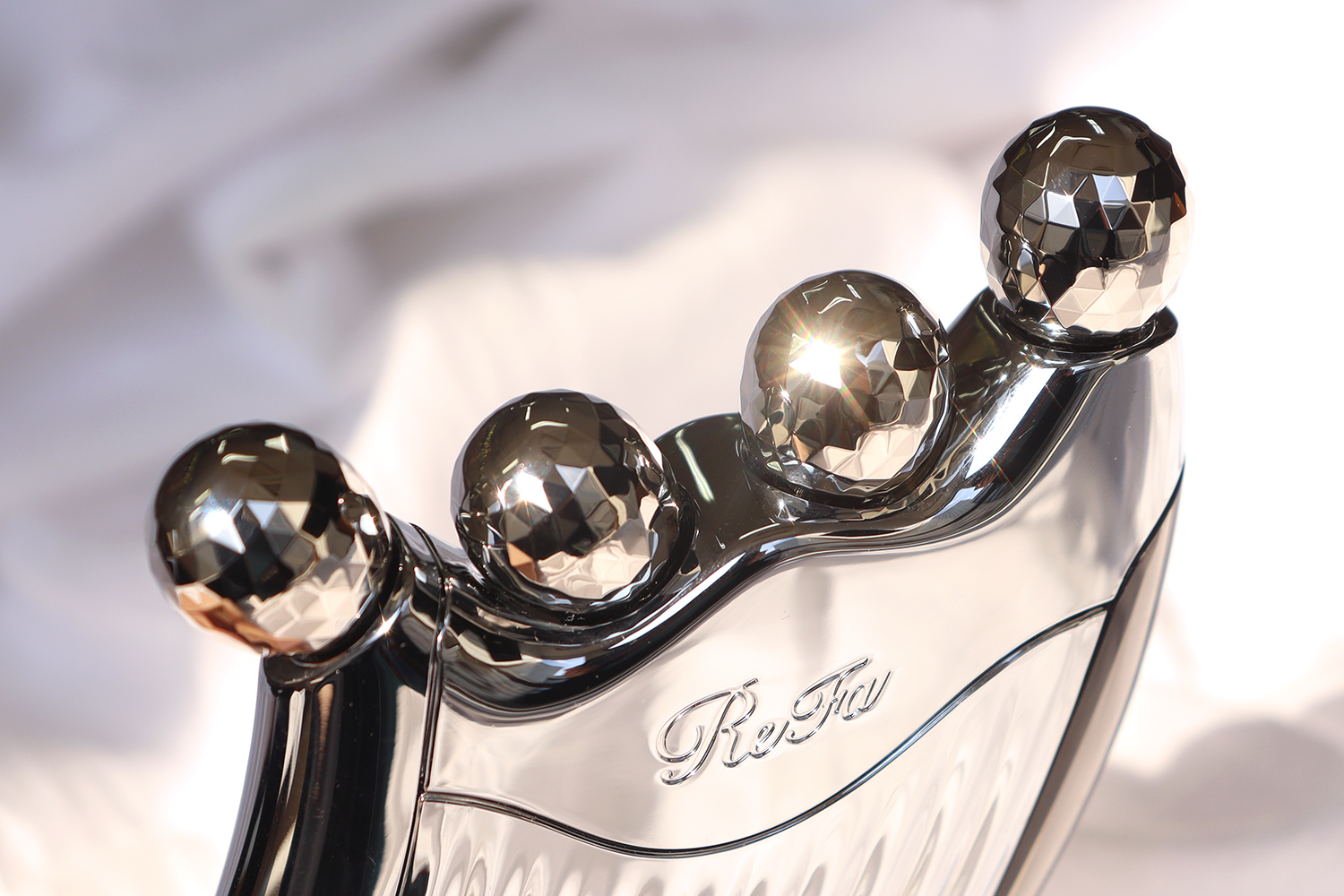 ReFa(リファ)人気の美容カッサ「ReFa 4 CAXA RAY(リファフォーカッサ