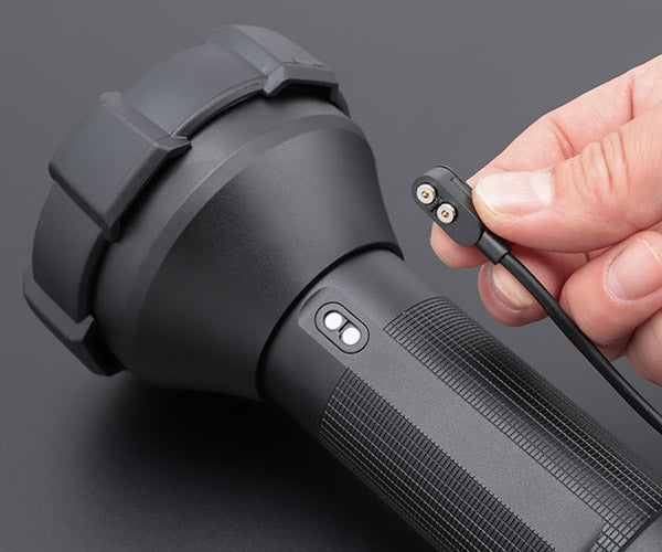 LEDLENSER P18R Work 懐中電灯 充電器付き Ledlenser P18R Work