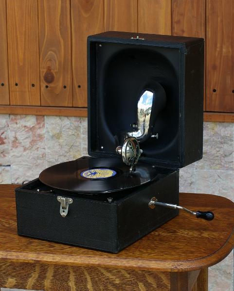 蓄音機 | アンティーク販売 | ENOKIYA MUSIC BOXES :: ENOKIYA MUSIC BOXES