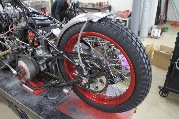 細く高くスリムなショベルチョッパー☆ | (有)遠藤自動車サービス