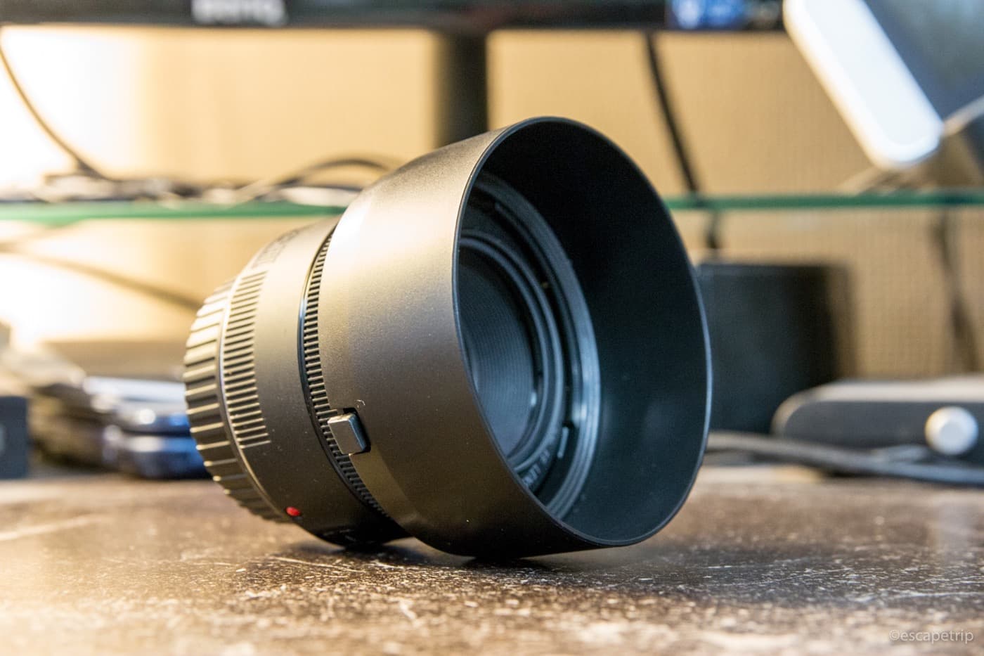 キヤノン「EF50mm F1.8 STM」のレンズフード購入。安い互換品を買って