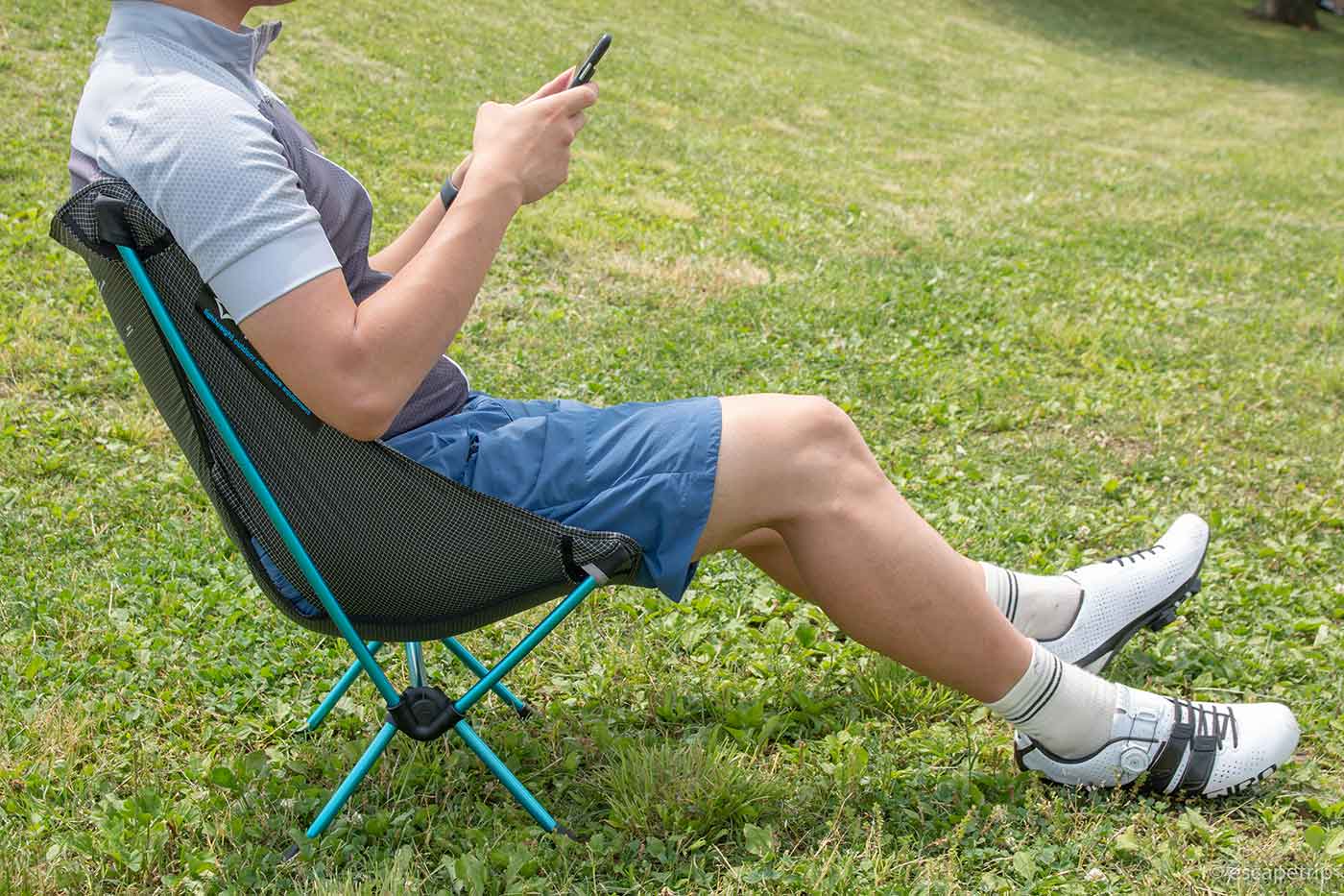 ヘリノックス「チェアゼロ」レビュー。軽くてコンパクト、座り心地の