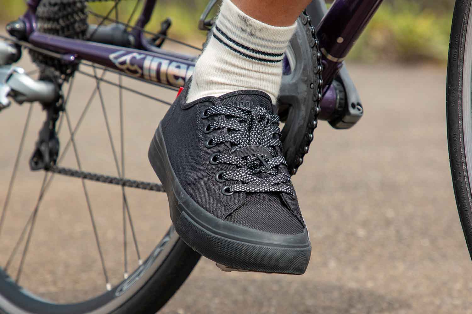 CHROMEとPanaracerのコラボシューズ「KURSK AW」レビュー