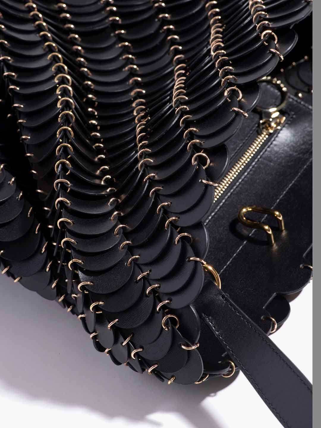 rabanne(ラバンヌ) | バケット ラージ - ブラック | ESCAPERS ONLINE