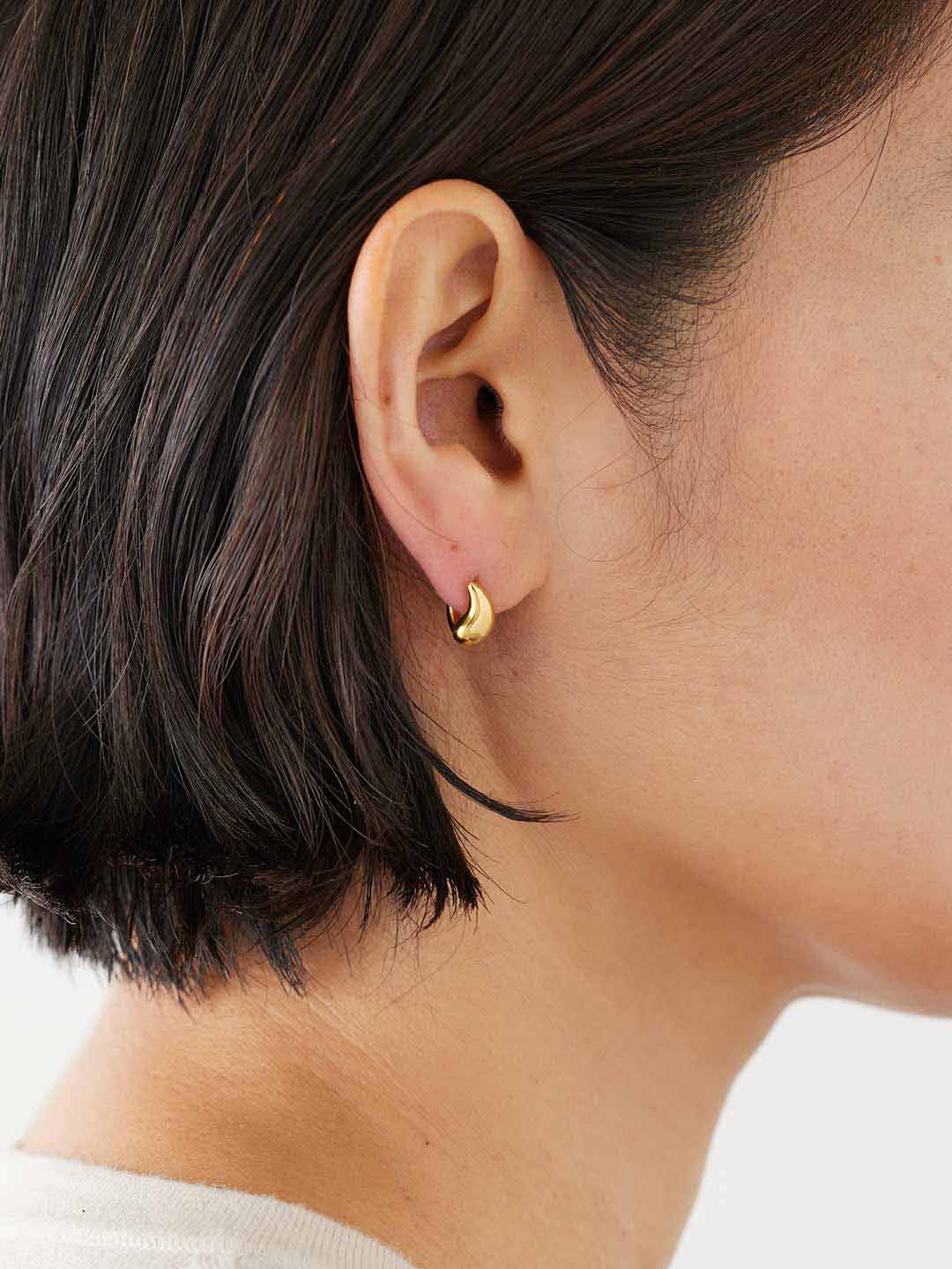 MARIA BLACK(マリア ブラック) | サギネ トレイル ハギー ピアス